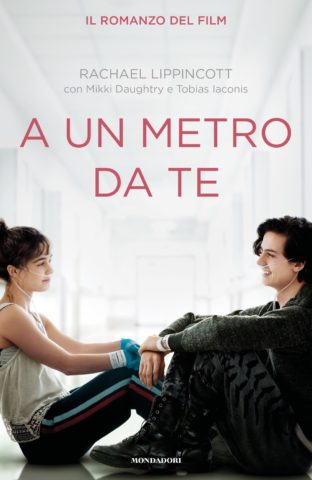 Book Cover: "A un metro da te" di Rachael Lippincott RECENSIONE