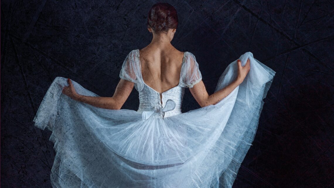 Laura – Le ballerine del carillon Vol.1 di Maria Grazia Russo – SEGNALAZIONE